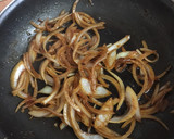 Foto del paso 3 de la receta: Salmón dorado con ajo mantequilla y miel