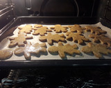 Foto del paso 4 de la receta: Galletas navideñas de almendra y limón sin azúcar