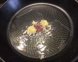 Une image de l'étape 4 de Gambas sauvages à la tomate, câpres et aneth.