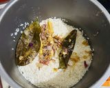 Foto langkah ke 5 dari resep Nasi Liwet Teri Rice Cooker.