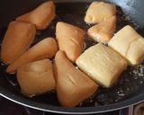 Foto langkah ke 4 dari resep Roti Goreng Mami.