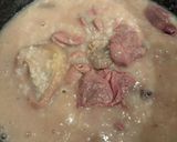 A picture of step 2 of Stir-Fried Bean Sprouts and Garlic Chives with Pork Liver & Chicken Liver Congee.
