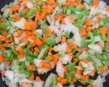 Foto del paso 2 de la receta: Lasaña de verduras y pollo desmechado