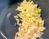 Foto del paso 3 de la receta: Berenjenas rellenas con huevo 🍆