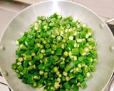 A picture of step 5 of Fried Bhindi.