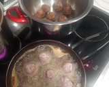 Foto del paso 4 de la receta: Albóndigas con salsa amarilla tipo española
