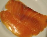 Foto del paso 1 de la receta: Salmón ahumado. Primer plato o plato único