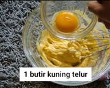 Foto langkah ke 3 dari resep Kue Semprit Sagu Pandan.