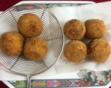A picture of step 10 of Corn Cheese Balls.