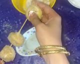 A picture of step 4 of Chicken dough balls.