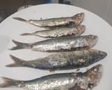 Foto del paso 2 de la receta: Sardinas al horno con ajo y perejil
