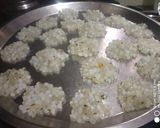 A picture of step 3 of Steamed Sabudana Papad.