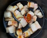 Hình bước làm 2 của món Thịt Kho Đu Đủ Hườm