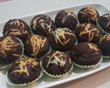 Foto langkah ke 5 dari resep Bola Brownies Panggang #NoMixer #NoOven.
