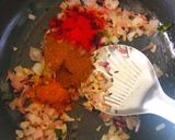 A picture of step 2 of Kale chane ki curry (tarri).
