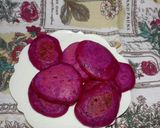 Foto langkah ke 3 dari resep Pancake buah naga.