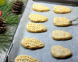 Foto del paso 7 de la receta: Galletas de Navidad Piñas de Pino