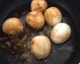 Foto langkah ke 2 dari resep Telur Masak Mentega.
