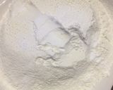 A picture of step 1 of Lemon flavor cake.