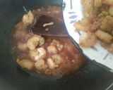 Foto langkah ke 6 dari resep Udang asam manis.