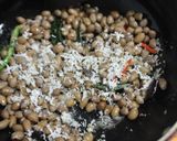 A picture of step 3 of Peanut Sundal.