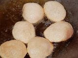 आटे के गोलगप्पे (aate ke golgappe reicpe in Hindi)