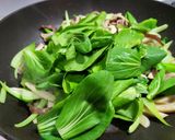 鮮菇木耳炒青菜的食譜步驟5照片