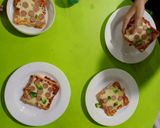 Gambar langkah 6 resipi Roti Pizza.