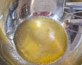 Foto del paso 3 de la receta Bizcocho de chocolate blanco con cobertura de Milka