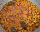 A picture of step 9 of Soya Chunks Gravy.