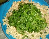 Foto del paso 4 de la receta: Taquitos de pollo ahogados en caldillo