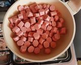 Foto del paso 1 de la receta: Espagueti con salchichas