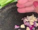Foto langkah ke 1 dari resep Sambel dadak khas sunda.