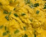 A picture of step 4 of Moms Perfect Scrambled Eggs 🥚.