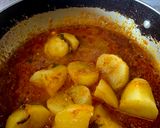 A picture of step 7 of Kathiyawadi Bharwa Baingan & Potato Sabji.