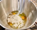 A picture of step 5 of Cake Filled with Special Christmas Cream.