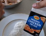 A picture of step 2 of Mums fried chicken.