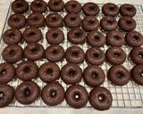 Foto langkah ke 7 dari resep Mini Brownies Donuts (versi simpel, plus pake donut maker).