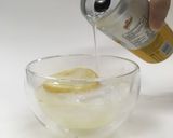 Foto langkah ke 2 dari resep Ice Coffee Lemon Tonic.