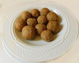 A picture of step 4 of Sesame seed-Peanut Laddu.