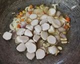 Foto langkah ke 2 dari resep Nasi Goreng Bakso Ikan.