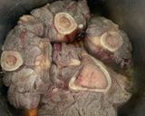 Foto del paso 4 de la receta: Ossobuco con setas