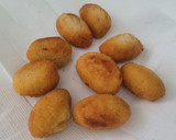Foto del paso 3 de la receta: Plato combinado con pastel de verano, calamares a la romana y croquetas de pescado