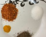 A picture of step 1 of Masala boil egg.