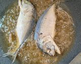 รูปขั้นตอนการทำที่ 1 ของ เมี่ยงปลาทูทอดกับหมูสามชั้นต้ม