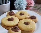 Foto langkah ke 4 dari resep 24. 3 Ingredients Condensed Milk Cookies.