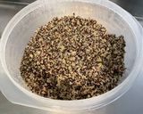 Une image de l'étape 8 de Salade de quinoa au melon, concombre, tomates et oignon rouge.