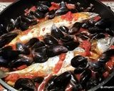 Une image de l'étape 3 de Maquereau frais avec moules,chorizo et tomates.