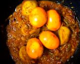 A picture of step 12 of ডিম কষা.