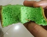 Foto langkah ke 8 dari resep Bolu pandan klasik putih telur.